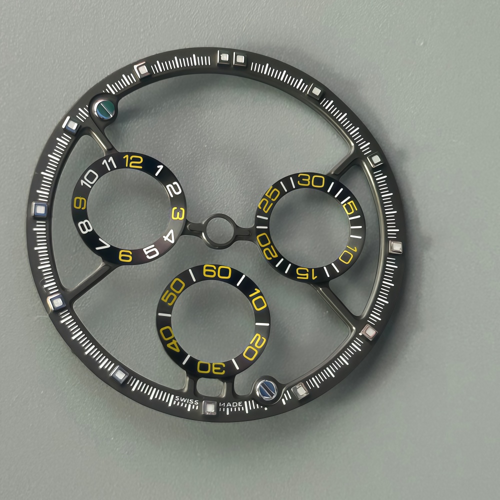 Luminous Dial Face - 4130 SL4802ムーブメント用、28.5mmのスケルトン文字盤。夜光塗料を施したクロノグラフ文字盤で、38mmのカーボンファイバー製時計ケースに適合。DIY用時計部品。